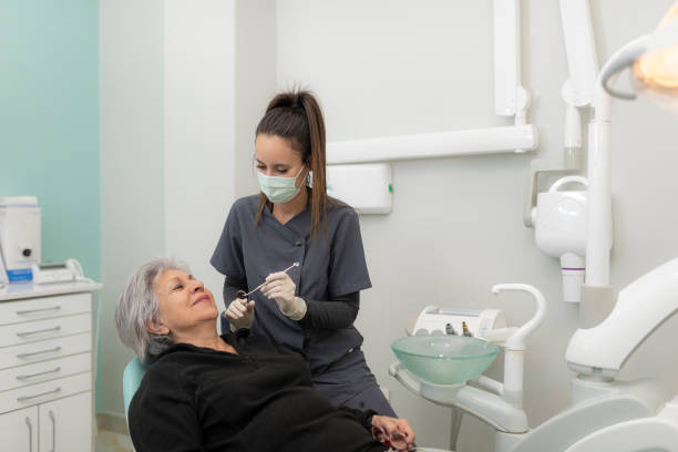 Best Emergency Tooth Extraction  in Franklin, CA